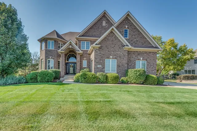 $870,000 | 2918 Hapner Way, Batavia, IL 60510