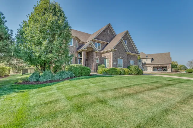 $870,000 | 2918 Hapner Way, Batavia, IL 60510