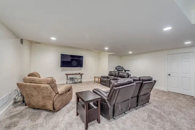 $870,000 | 2918 Hapner Way, Batavia, IL 60510