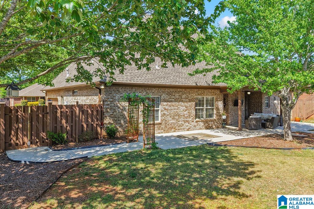 121 Tanglewood Drive Alabaster, AL 35007 - Photo 9 of 48