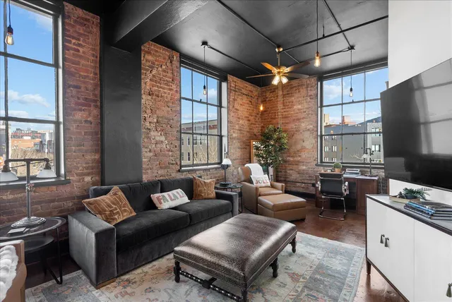 $499,000 | 1301 Market Street, Unit 306, Chattanooga, TN 37402