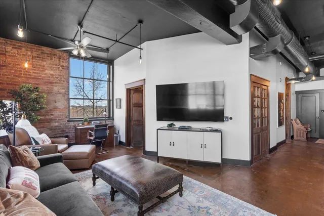 $499,000 | 1301 Market Street, Unit 306, Chattanooga, TN 37402