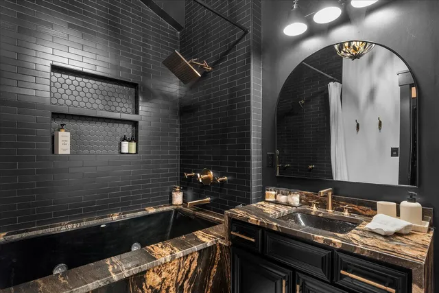 $499,000 | 1301 Market Street, Unit 306, Chattanooga, TN 37402