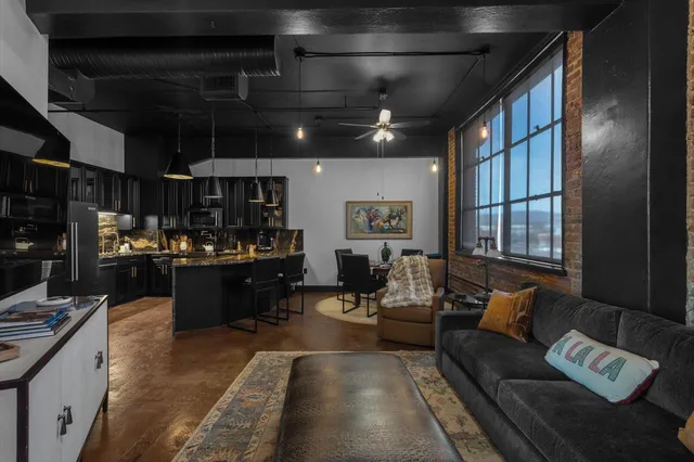 $499,000 | 1301 Market Street, Unit 306, Chattanooga, TN 37402