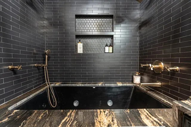 $499,000 | 1301 Market Street, Unit 306, Chattanooga, TN 37402