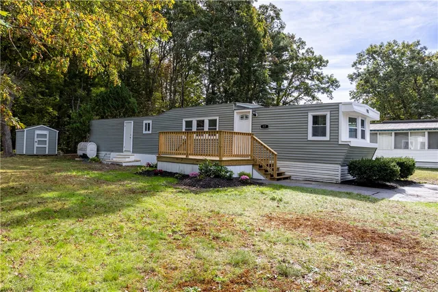$110,000 | 17 Park Lane, Coventry, RI 02816