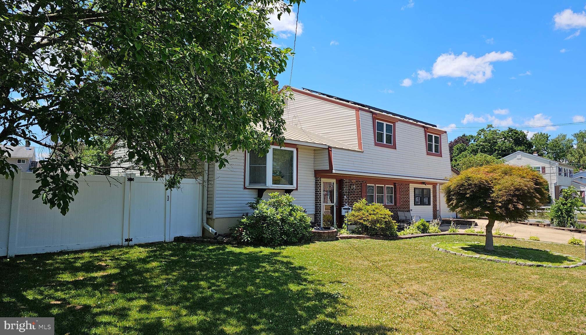 125 Colonial Road Edgewater Park, NJ 08010 - Photo 2 of 43 Exterior Front