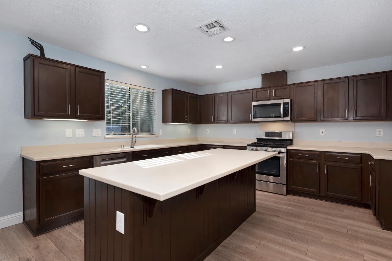 1908 Azalea Way Rocklin, CA 95765 - Photo 17 of 62