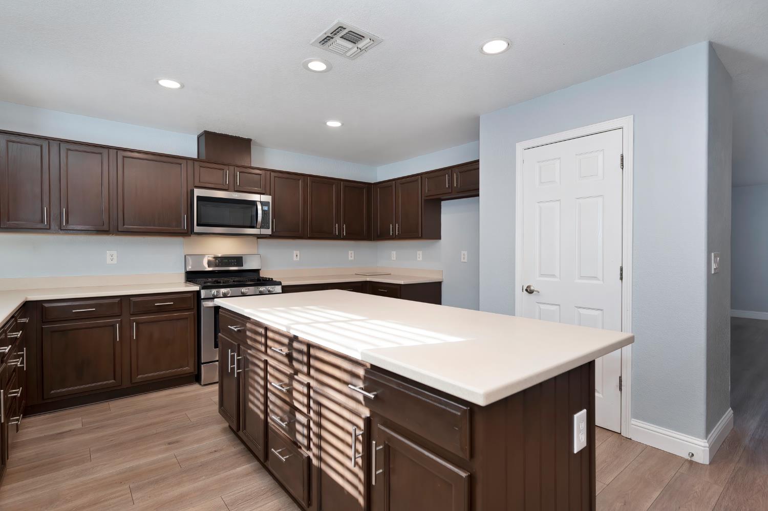 1908 Azalea Way Rocklin, CA 95765 - Photo 18 of 62