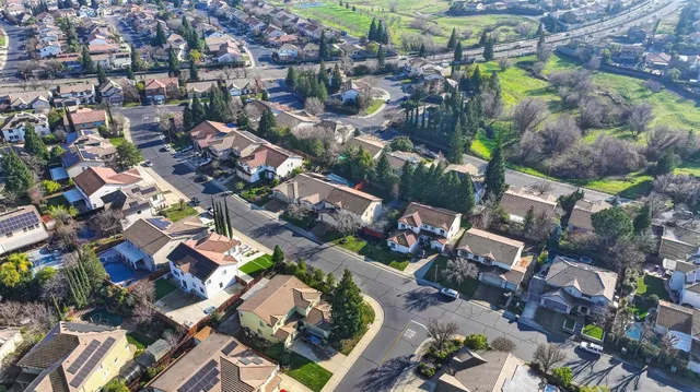 $715,000 | 1908 Azalea Way, Rocklin, CA 95765