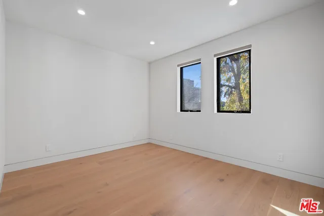 $18,000 | 4708 Noble Avenue, Sherman Oaks, CA 91403