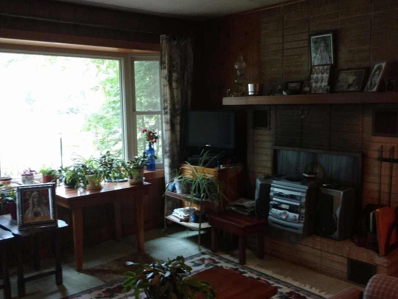 738 Isle Of B Road Eagle River, WI 54521 - Photo 4 of 19 Gallery Image 4
