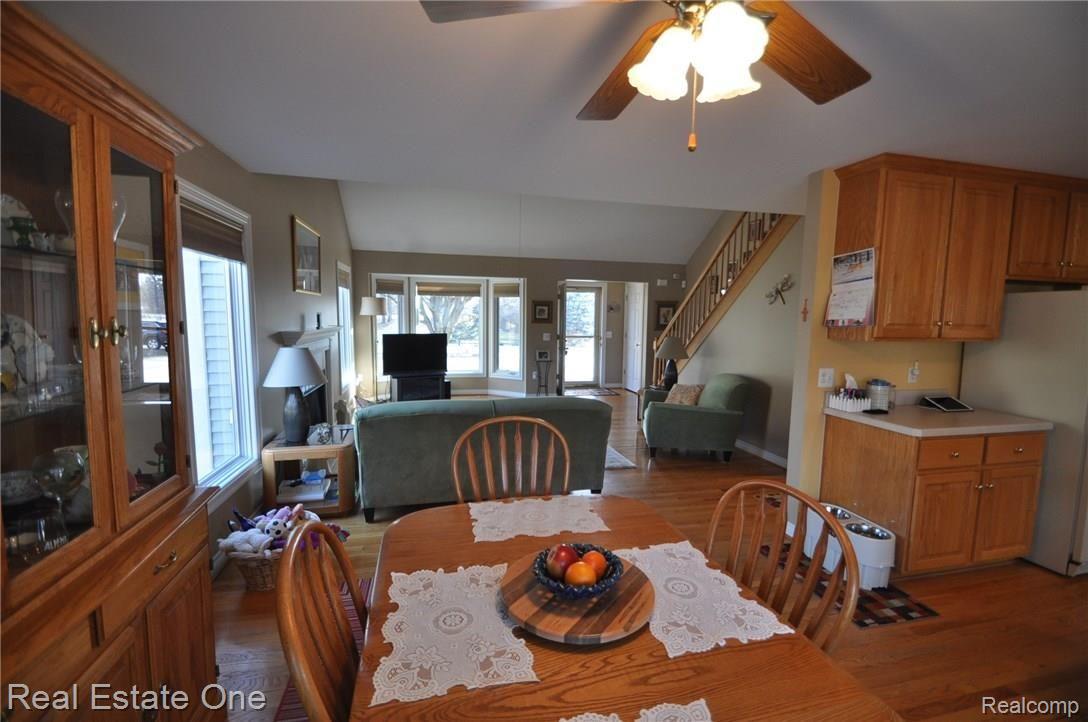 1198 Grace Avenue Rochester, MI 48309 - Photo 5 of 36 5.JPG