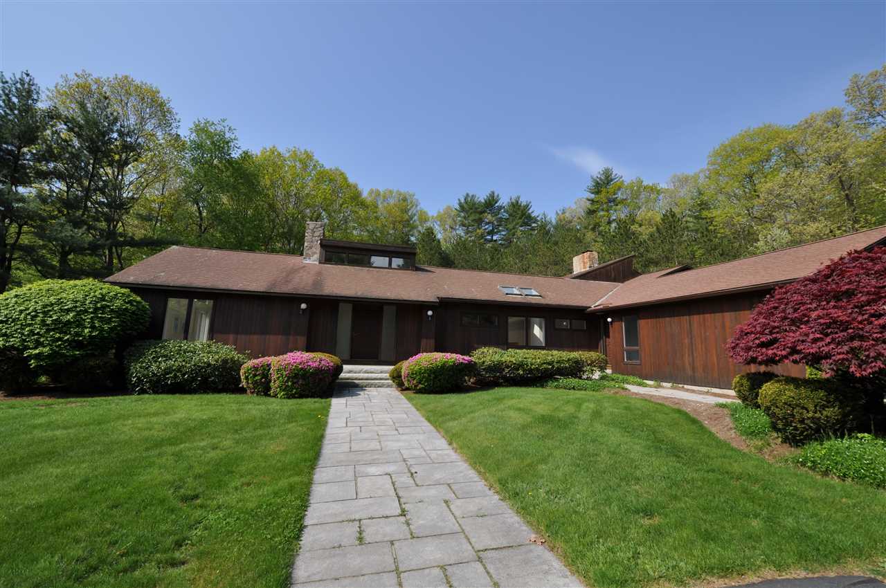 14 Springvale Drive Hollis, NH 03049 - Photo 4 of 38