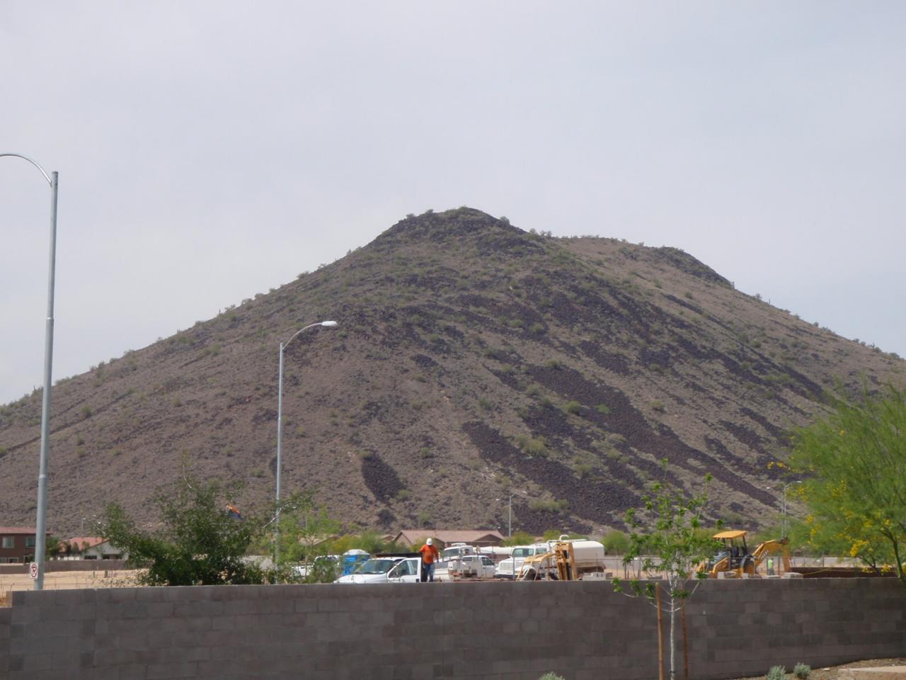 5045 West Yearling Road Phoenix, AZ 85083 - Photo 17 of 20 YARD VIEW 2