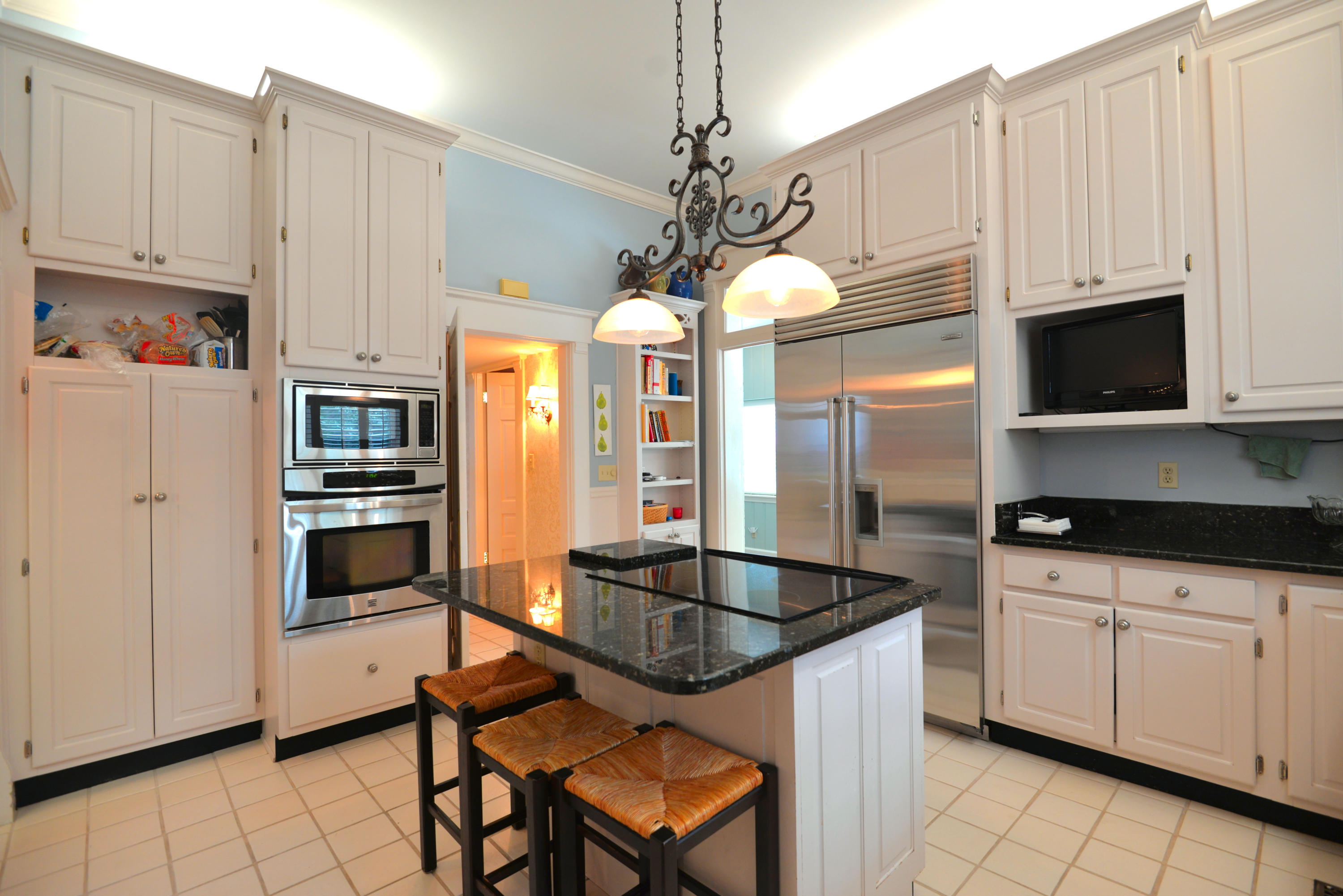 140 North Crest Road Chattanooga, TN 37404 - Photo 17 of 62 Kitchen view 4
