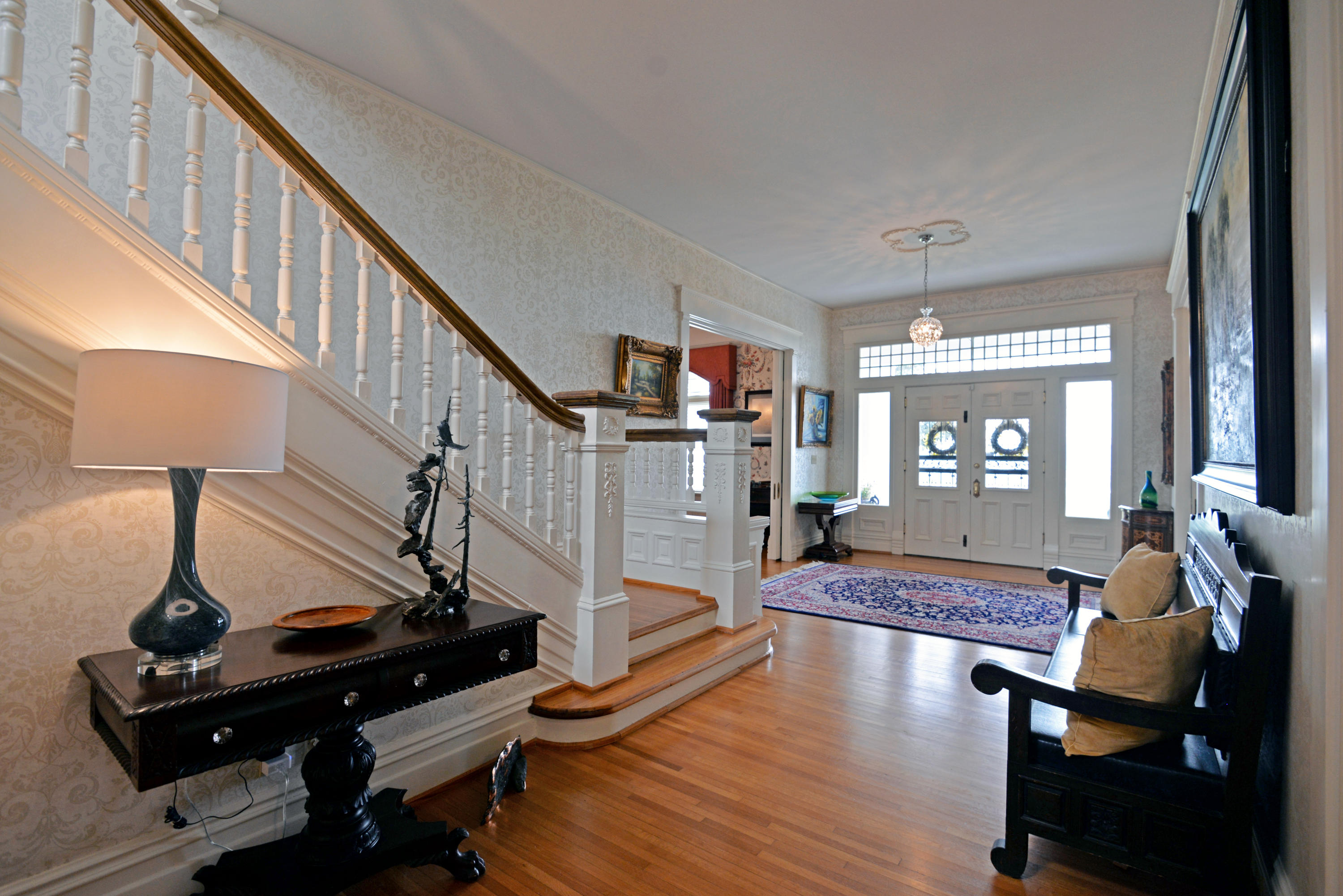 140 North Crest Road Chattanooga, TN 37404 - Photo 8 of 62 Foyer to front door