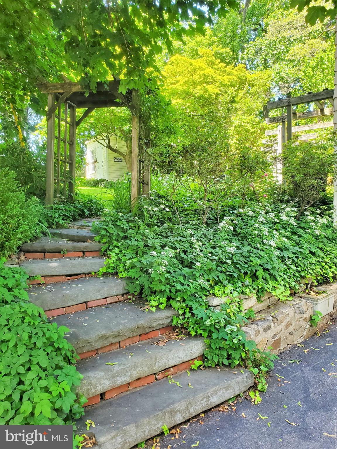 264 Conestoga Road Wayne, PA 19087 - Photo 23 of 28 Access to Rear Yard