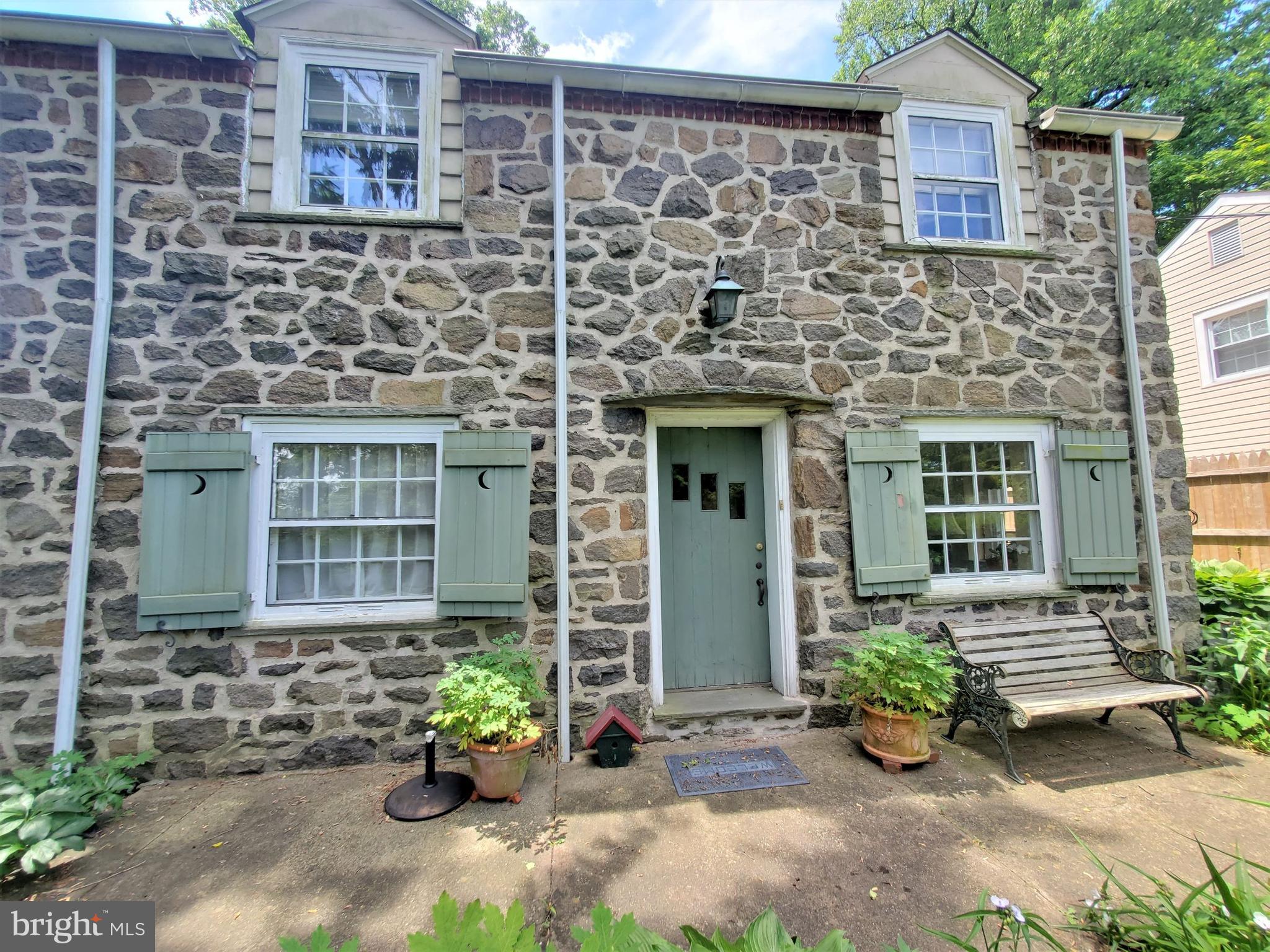 264 Conestoga Road Wayne, PA 19087 - Photo 5 of 28 Main Entrance