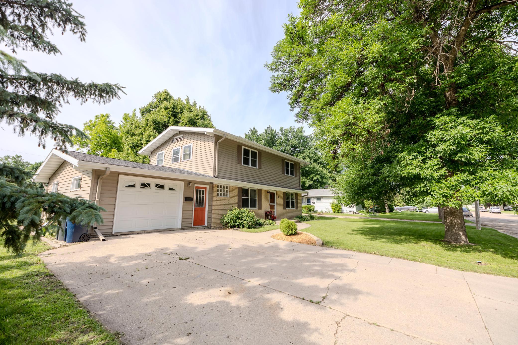 3 Sunnyslope Road Morris, MN 56267 - Photo 2 of 44