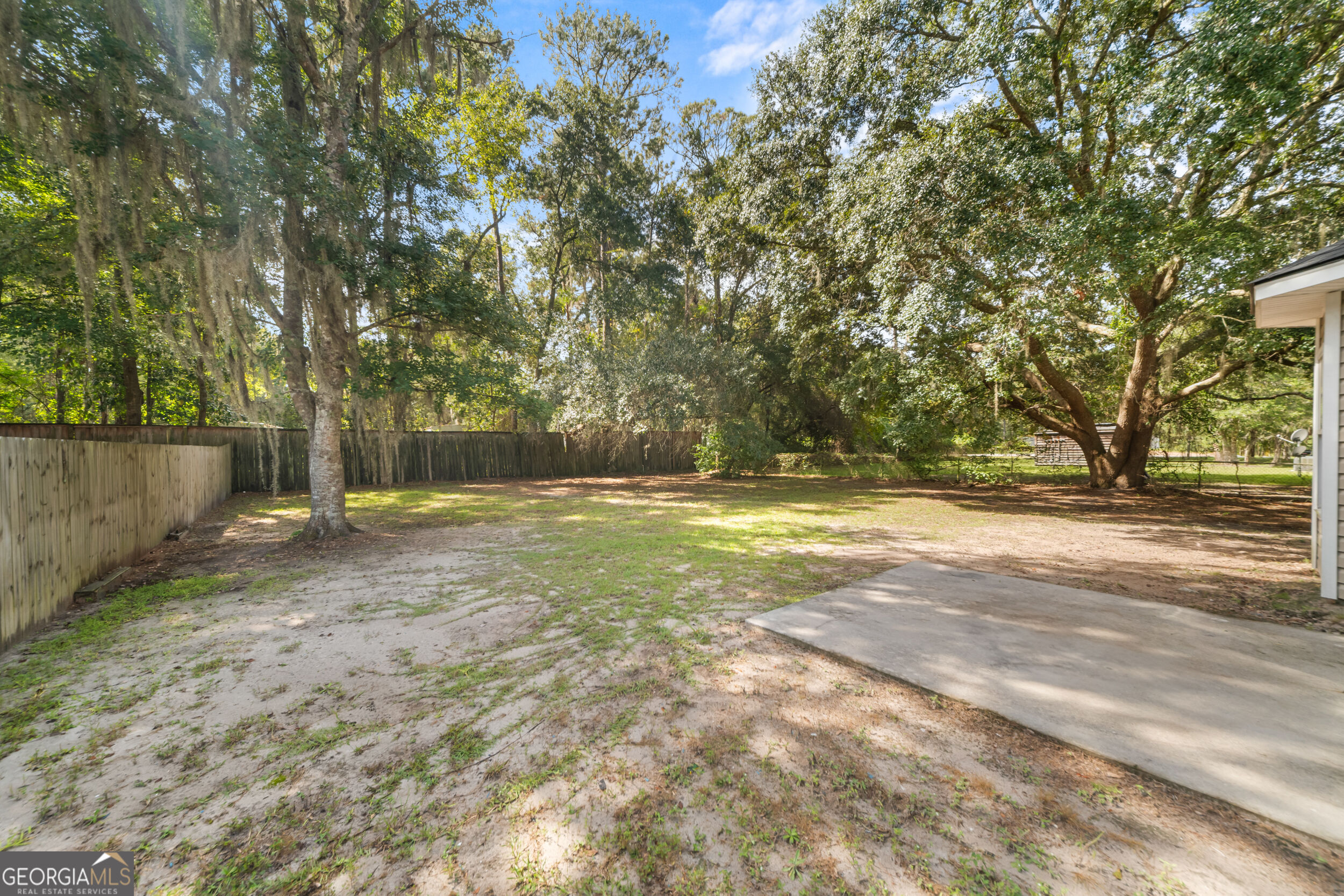 149 Vandiver Road Allenhurst, GA 31301 - Photo 5 of 32 Gallery Image 5