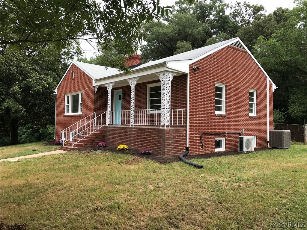 1271 Grapevine Road Sandston, VA 23150 - Photo 3 of 23 Front/Side