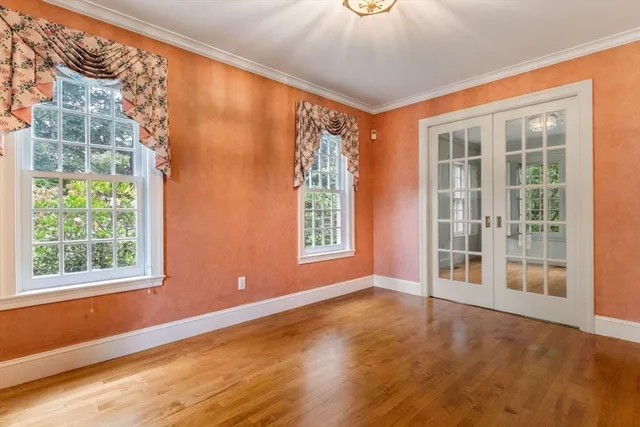 $2,950,000 | 52 Willow Street, Dover, MA 02030