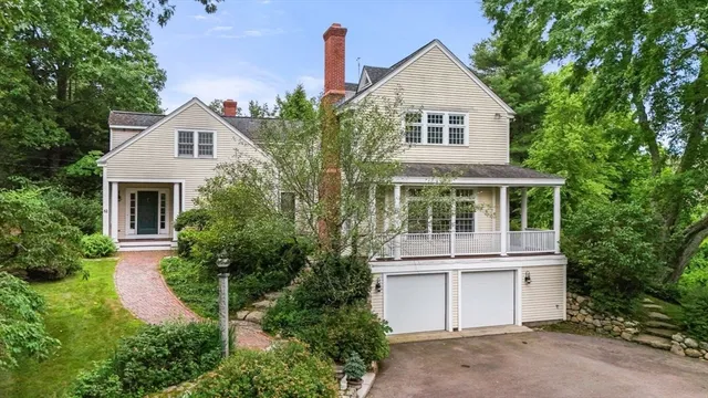$2,950,000 | 52 Willow Street, Dover, MA 02030