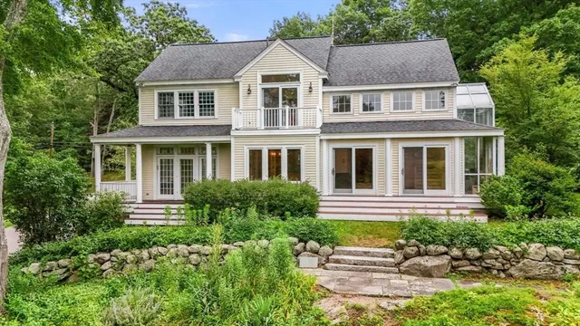 $2,950,000 | 52 Willow Street, Dover, MA 02030