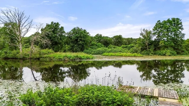 $2,950,000 | 52 Willow Street, Dover, MA 02030