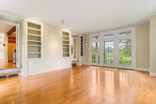 $2,950,000 | 52 Willow Street, Dover, MA 02030