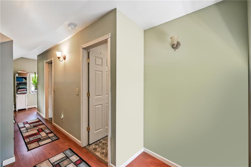 440 Kinsman Road Greenville, PA 16125 - Photo 43 of 50 En suite hallway with two closets