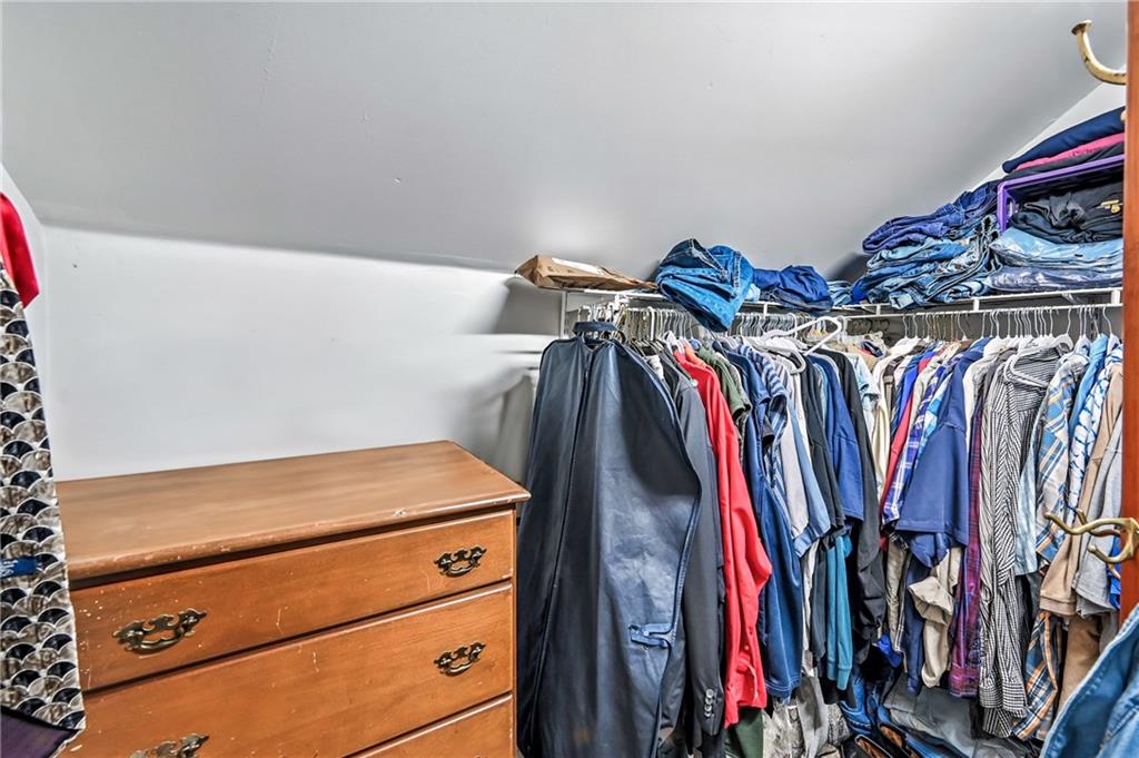 440 Kinsman Road Greenville, PA 16125 - Photo 48 of 50 walk in closets in en suite