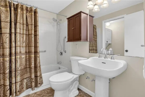 $280,000 | 750 Washington Road, Unit 1204, Pittsburgh, PA 15228