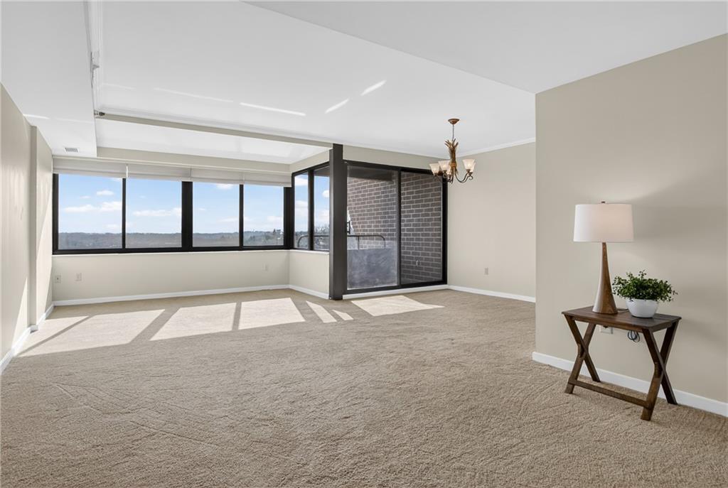 750 Washington Road, Unit 1204 Pittsburgh, PA 15228 - Photo 3 of 32