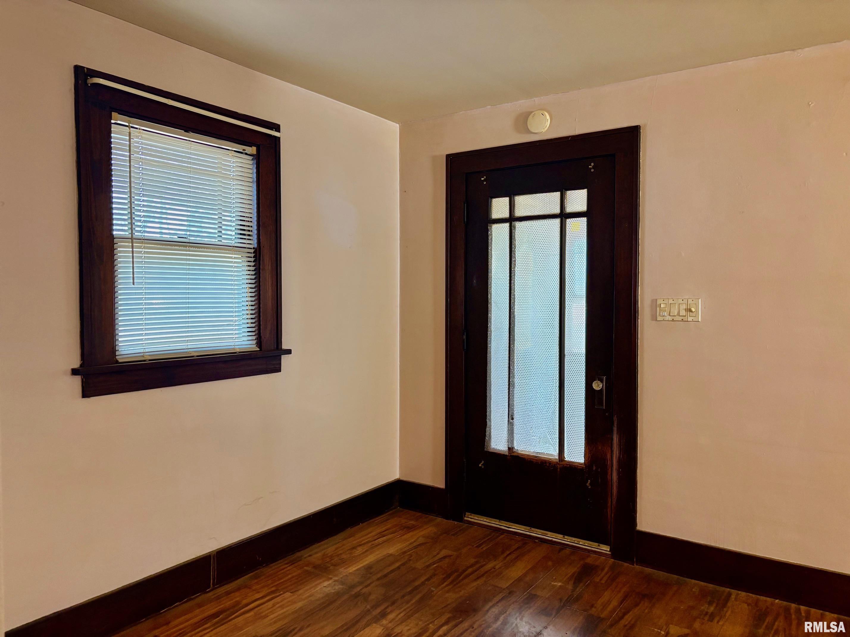 1620 South 8th Street Springfield, IL 62703 - Photo 2 of 18