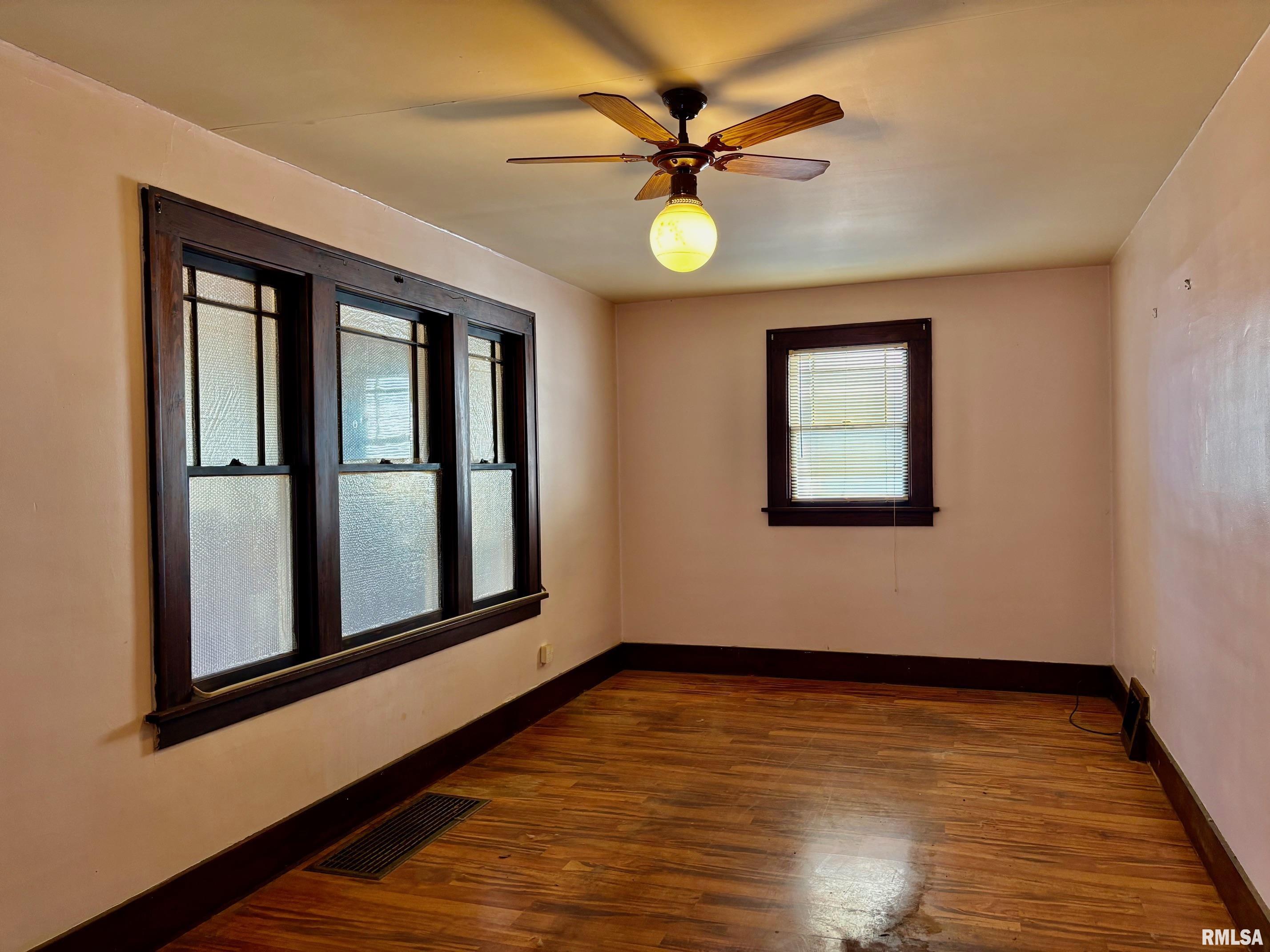 1620 South 8th Street Springfield, IL 62703 - Photo 3 of 18