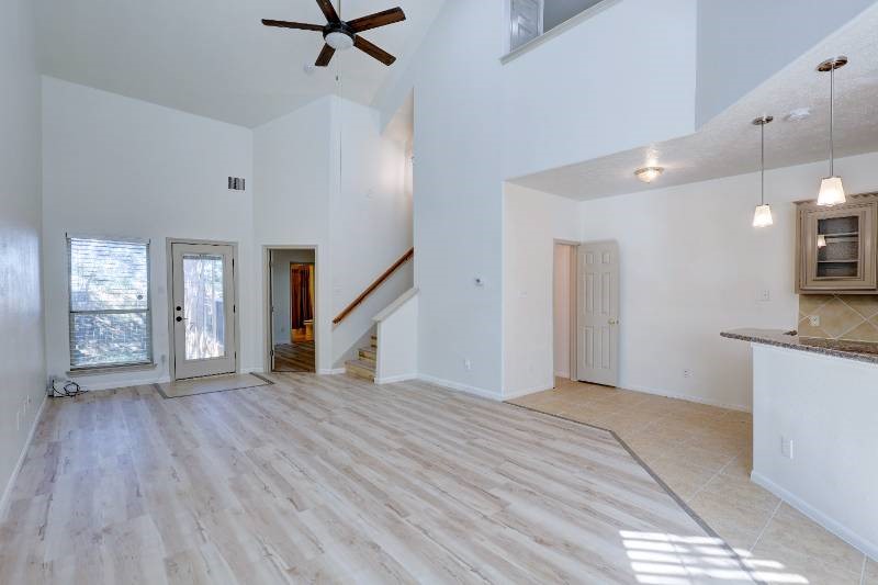 10302 Buffum Street, Unit B Houston, TX 77051 - Photo 5 of 17