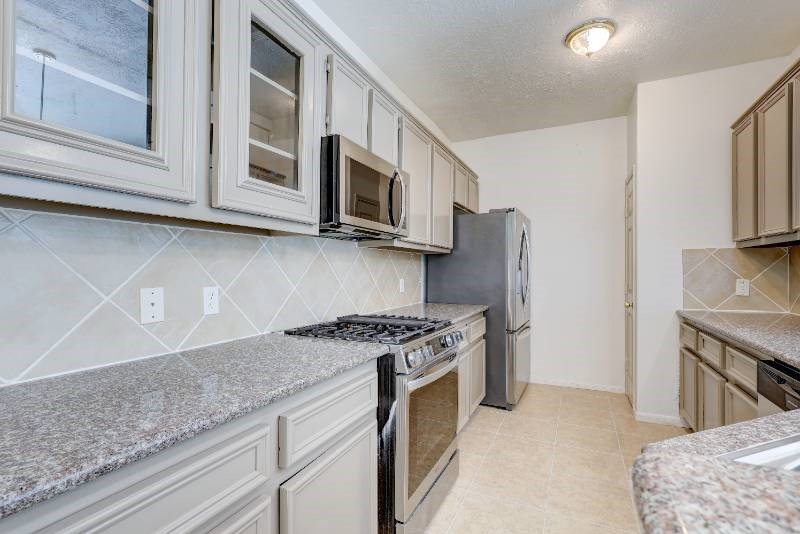 10302 Buffum Street, Unit B Houston, TX 77051 - Photo 7 of 17