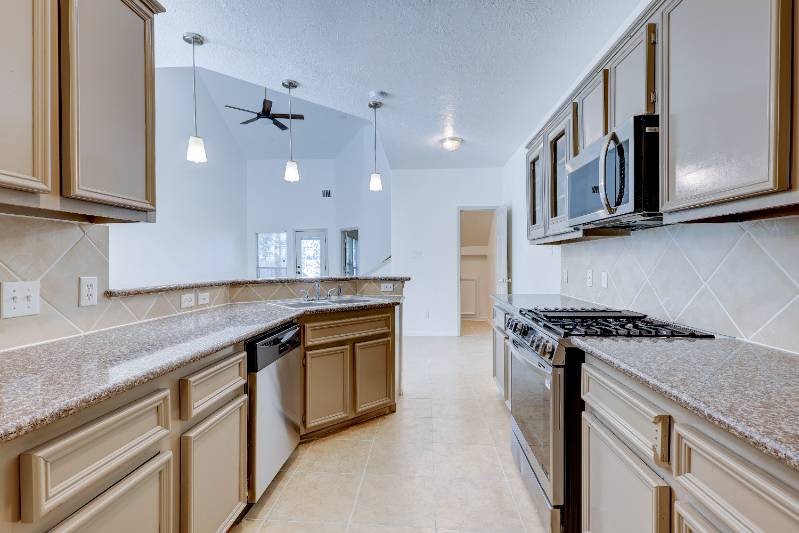 10302 Buffum Street, Unit B Houston, TX 77051 - Photo 9 of 17