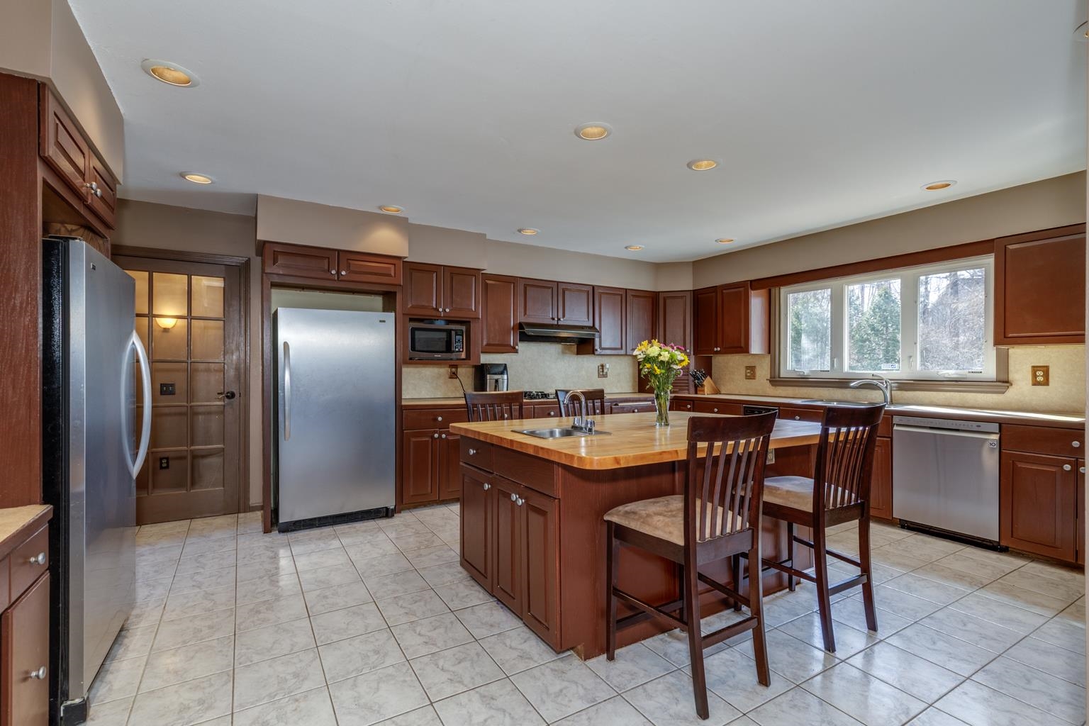 73 Sanborn Road Concord, NH 03301 - Photo 3 of 47