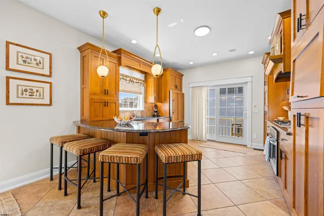 $28,000 | 28 North Colgate Avenue, Unit AVAILABLE: 7/178/16, Longport, NJ 08403