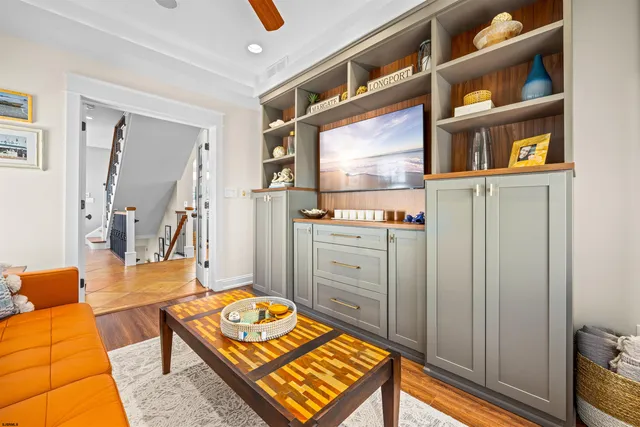 $28,000 | 28 North Colgate Avenue, Unit AVAILABLE: 7/178/16, Longport, NJ 08403