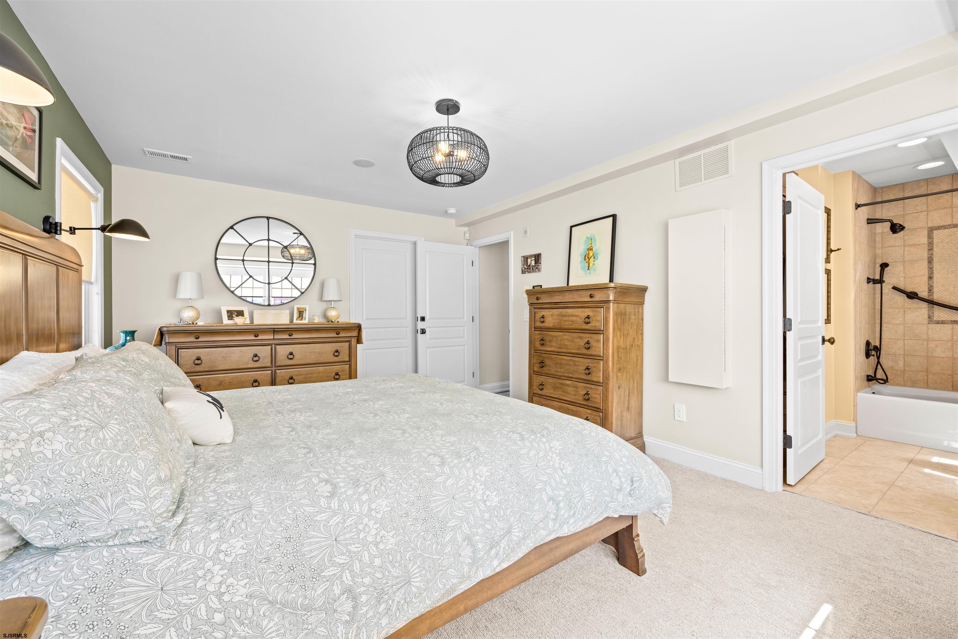 28 North Colgate Avenue, Unit AVAILABLE: 7/178/16 Longport, NJ 08403 - Photo 7 of 52