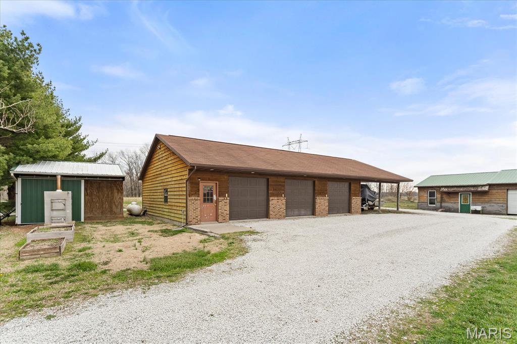 6662 Schiermeier Road Freeburg, IL 62243 - Photo 6 of 57 Gallery Image 6
