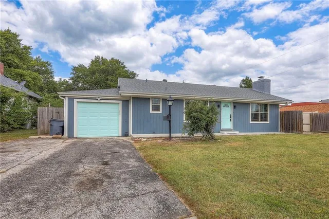 $265,000 | 540 East Prairie Street, Olathe, KS 66061