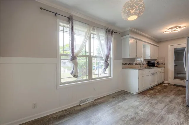 $265,000 | 540 East Prairie Street, Olathe, KS 66061