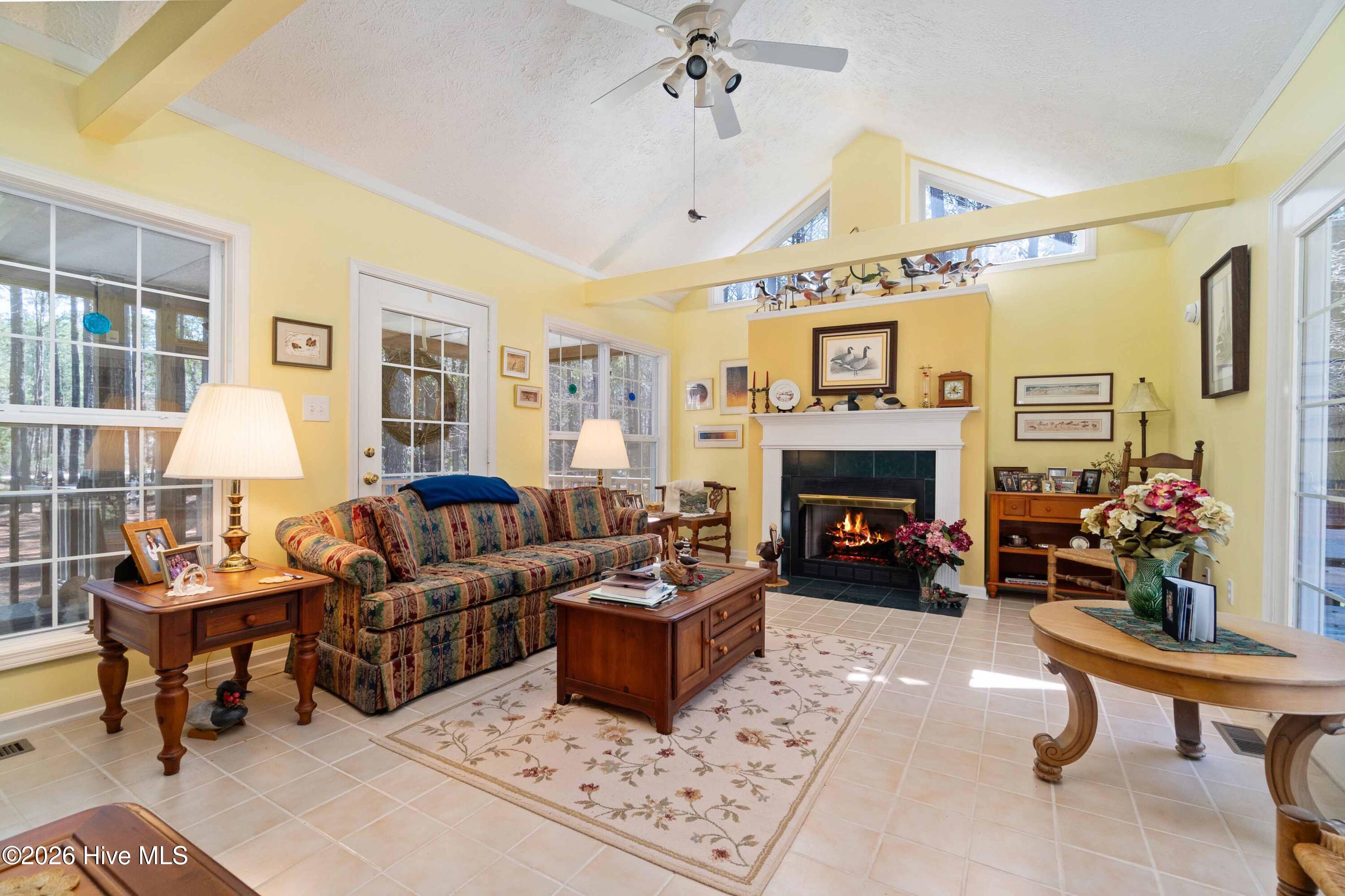 427 Bay Shores Road Merritt, NC 28556 - Photo 7 of 39 007_Living Room