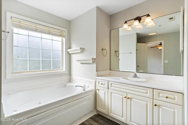 $179,900 | 906 Litchfield Way, Unit L, Wilmington, NC 28405