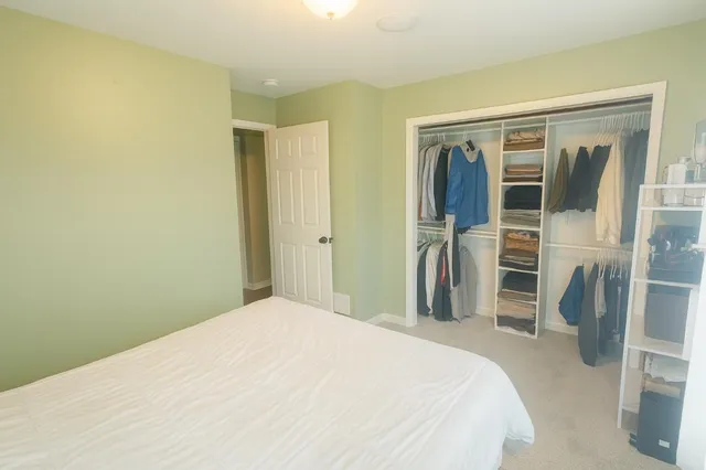 $375,000 | 211 92nd Avenue Northeast, Blaine, MN 55434